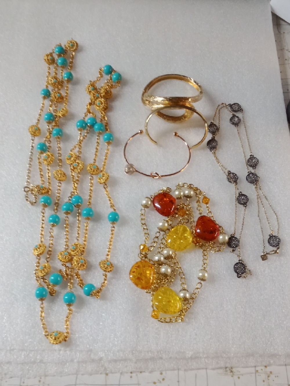 6 Piece Gold Tone Bundle #A472